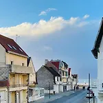 Апартаменты Sunset Centre *